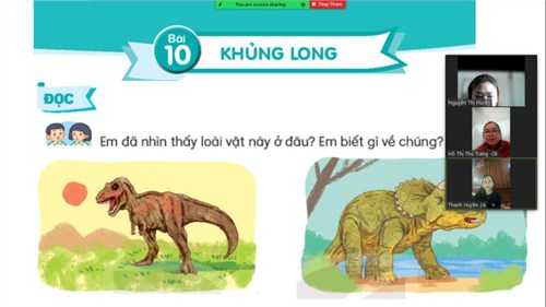 Tổ 2 nghiêm túc thực hiện sinh hoạt tổ chuyên môn. 